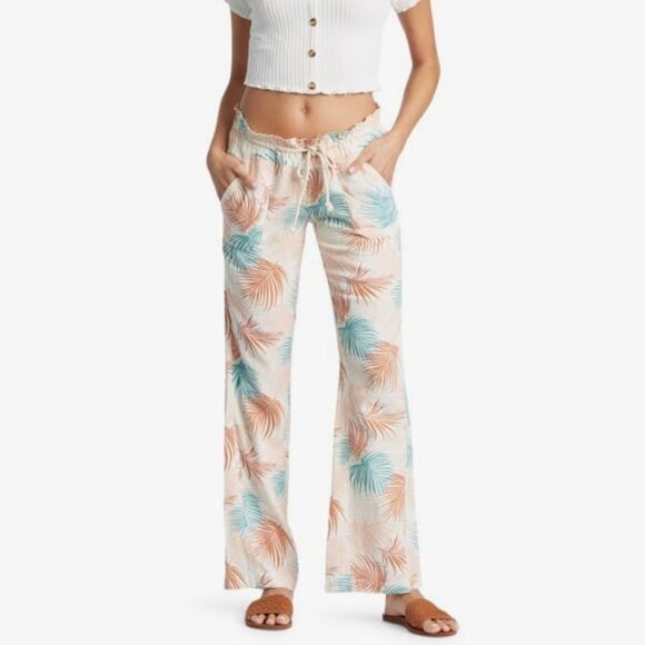 Roxy Pants - NWT ROXY oceanside printed pants in palm (L)